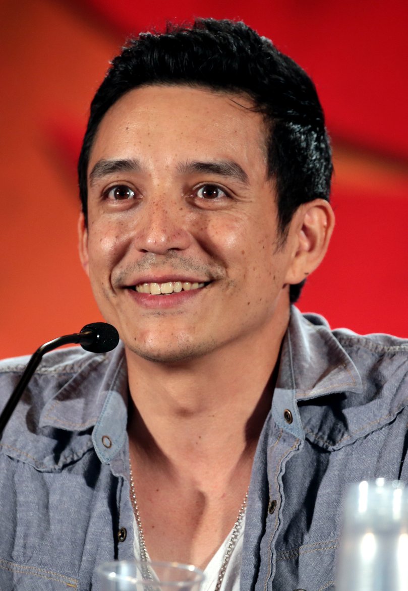 Gabriel Luna height