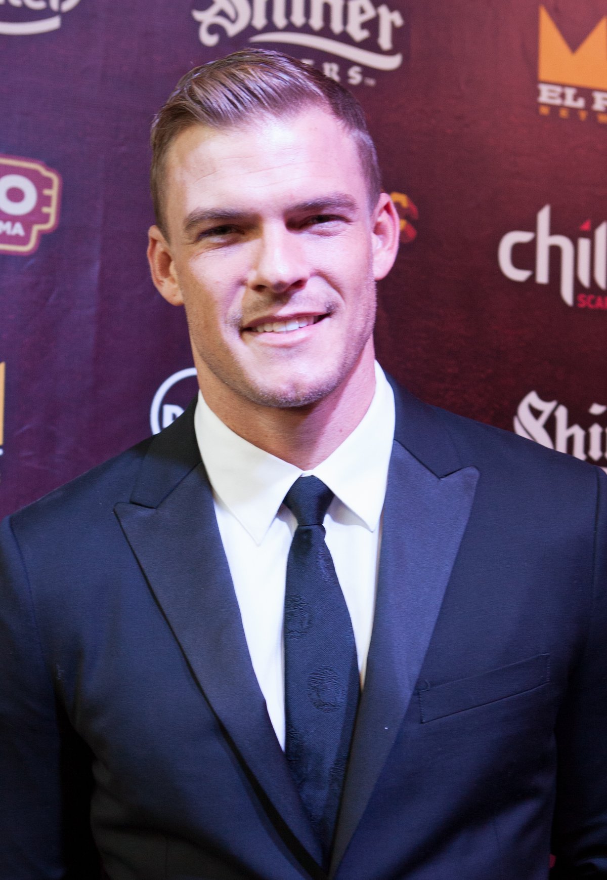 Alan Ritchson - Biografia - Fdb